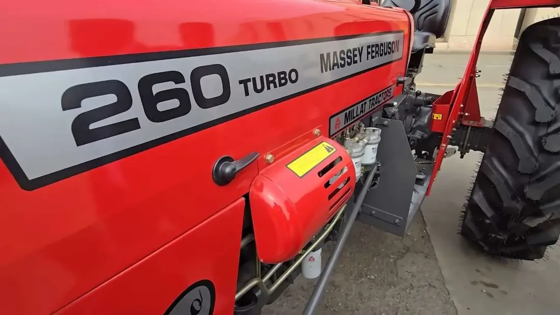MF 260 Turbo tractor bonnet and engine-side detail